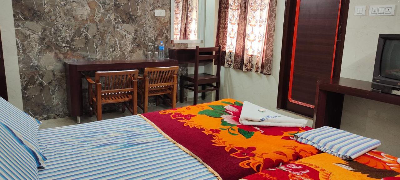 Hotel Temple View Madurai Bagian luar foto